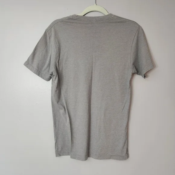 3/$25 Patagonia slim fit men's size Small tee shirt - Picture 4 of 9